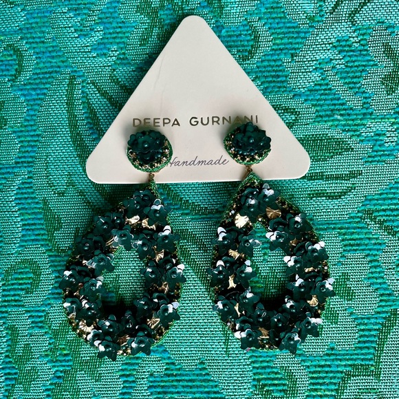 NWT Deepa Gurnani Anthro Beaded Crystal Flower Statement Earrings Forest Green - Picture 12 of 14